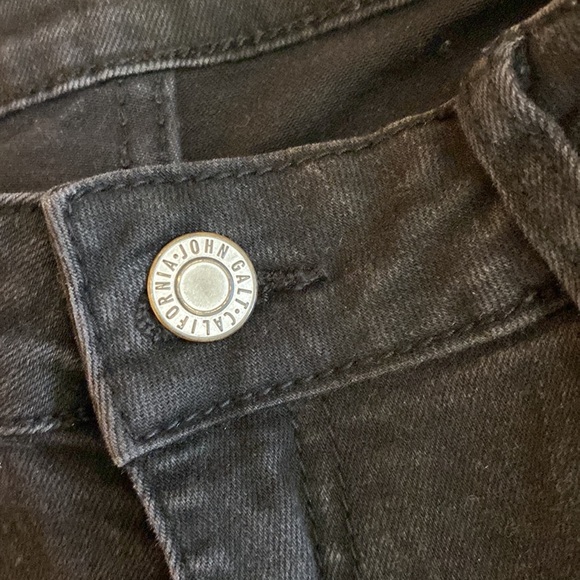 🦋 Brandy Melville John Galt skinny fit jeans - Picture 3 of 6